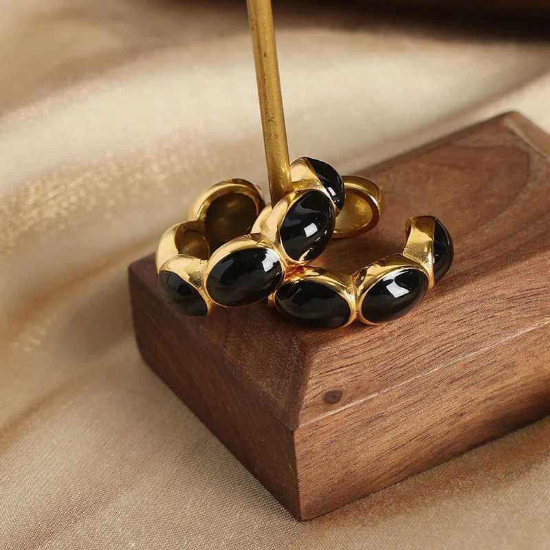 New Round Stainless Steel Earrings for Women Black White Drop Oil Clip Earrings Female Luxury Jewelry Accessories wholesaleX240913