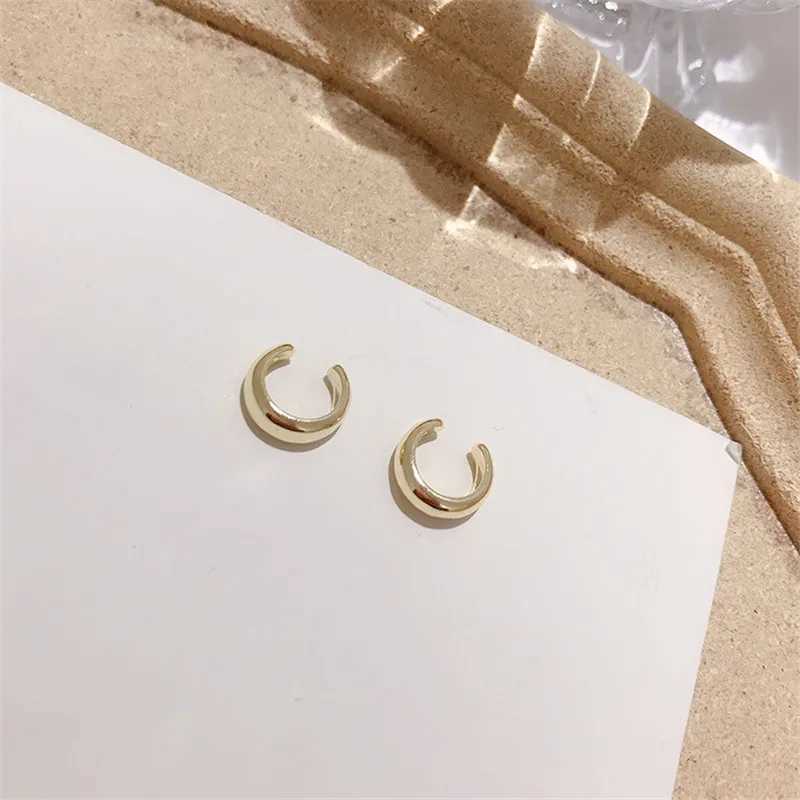 New Vintage Simple U-shaped Ear Cuff Non Pierced Clip Earring Trendy Punk Antique Color Small Flower Carved HollowX240913