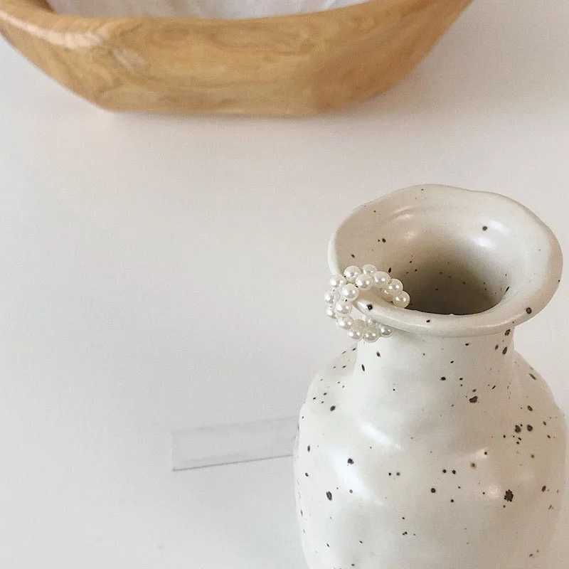 New Elegant Simple Circle Pearl Ear Cuff Fake Piercing Clip on Earrings for Women Girl Fashion Pearls Earcuff Earrings JewelryX240913