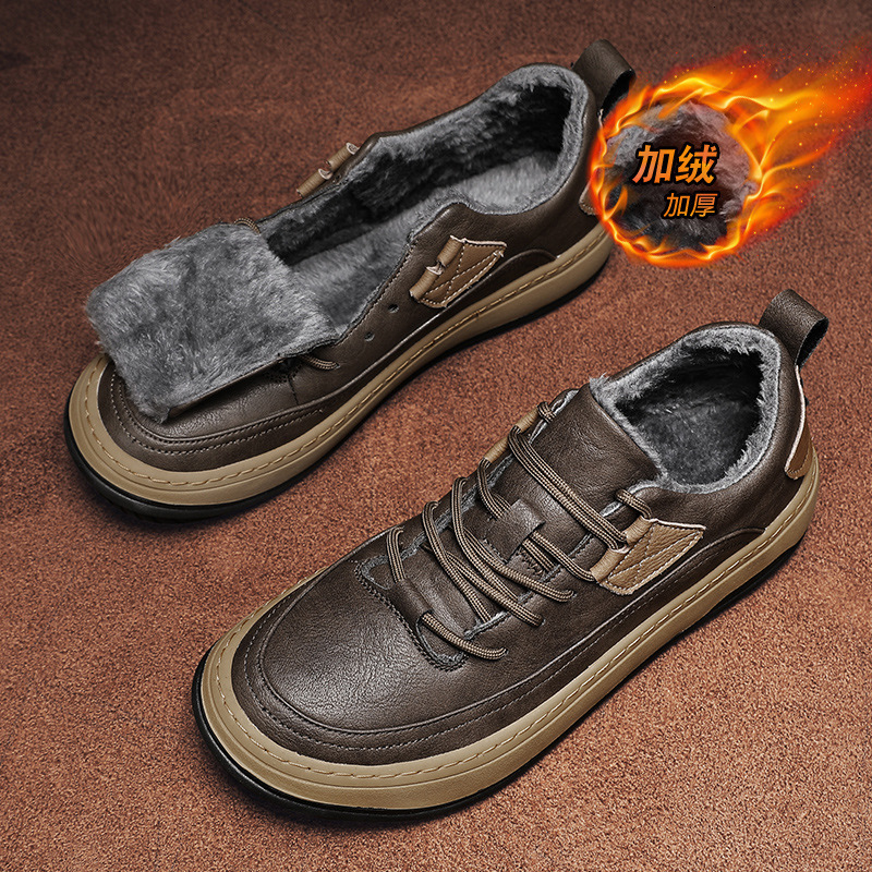 Fashionable trendy outdoor casual board men in autumn and winter, new cotton shoes for students with plush insulation, sports sneakers