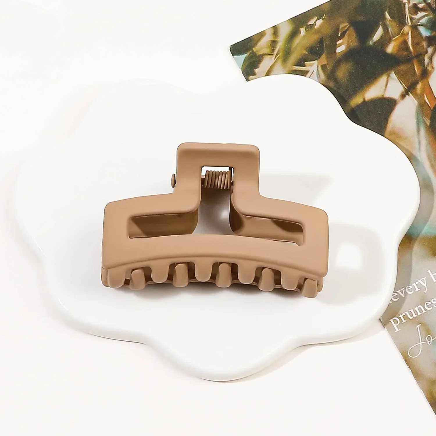 2024 New Fashion Small Frosted Geometry Clip Hairpin Barrettes for Women Girl Accessories Headwear Hair Claw WholesaleX2409