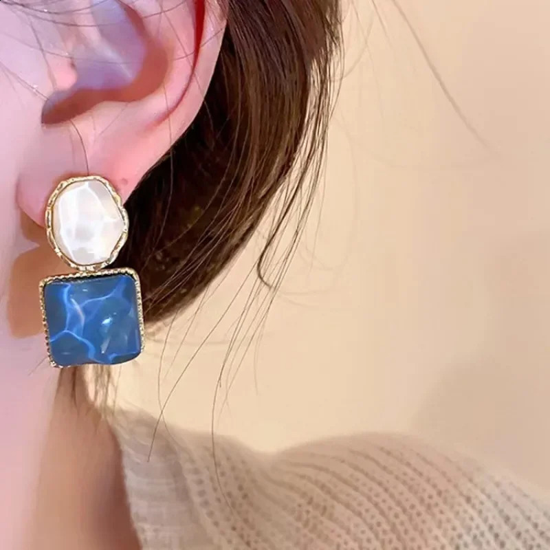 Fashion Vintage Resin Geometric Drop Earrings for Women Charms Elegant Irregular Blue Pendant Jewelry Party Gifts 2023 240906
