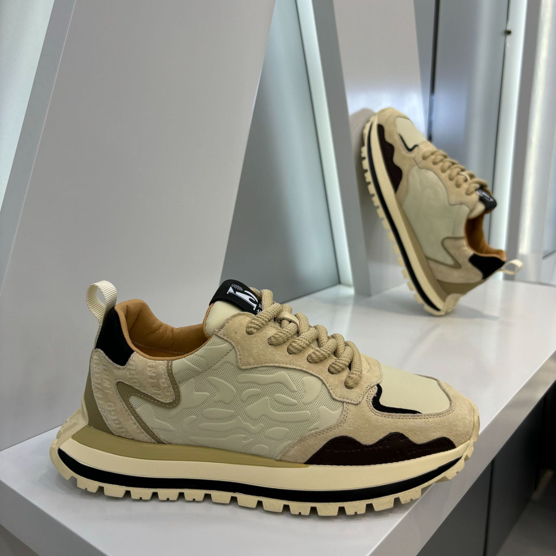 Ddmybear Fashionable Thick Granular Bottom 2024 Spring And Autumn New Low Cut Versatile Youth Casual Comfortable Daily Men's Shoes Chinese Brand 