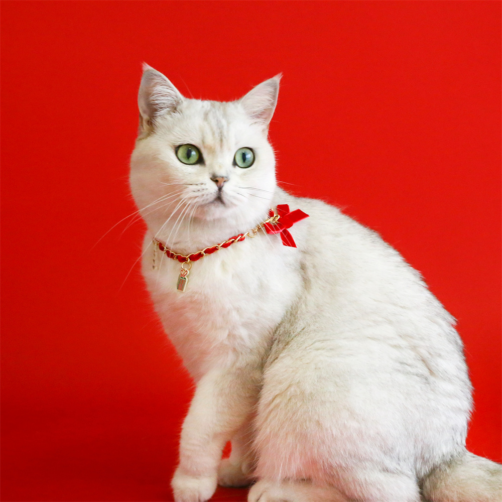Pet Christmas Metal Velvet Collar Drip Oil Pendant Old Man Tree Gloves Socks Socks Bow Cat & Dog Collar Necklace Cat Accessories
