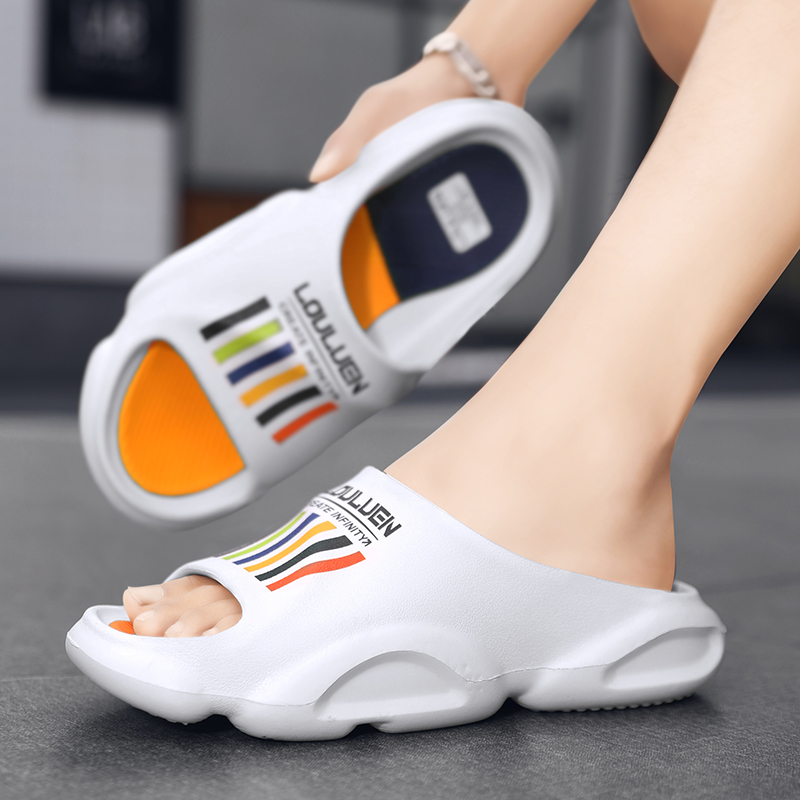 Fashion Men Slippers Indoor Outdoor Sandals Beach Soft Sole Slides Design Trend Men Casual Shoes Flip-flops Home Slippers Sandal