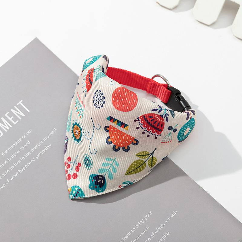 Pet Bandanas Dog Triangle Summer Bandana Dog Scarf Pet Triangle Bibs Adjustable Fruit Print Style Bandana for Small Large Dogs