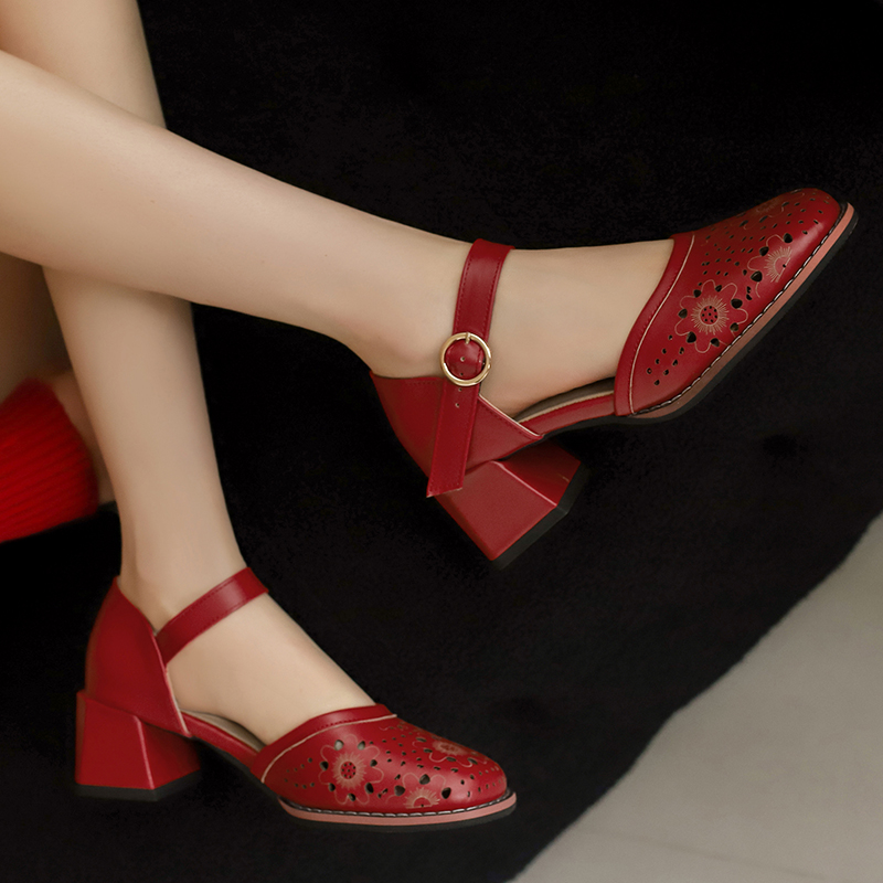 2025 new Sandals Summer for Women Short Heels Flip ps Casual Large Size Ankle Straps Black White Red Dance Party Shoes Ladies b2a7 Stra