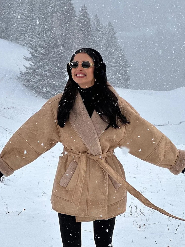 Winter Oversized Shearling Jackets For Women Winter Streetwear Belts Thick Warm Faux Teddy Fur Coat Double Faced Tops 240911