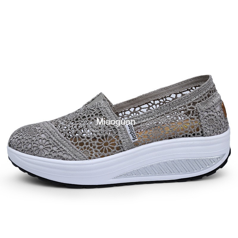 Outdoor Women's Shoes 2024 Spring/summer Breathable Mesh Non-slip Sports Thick-soled Sneakers Casual Shoes Round Head Plus Size