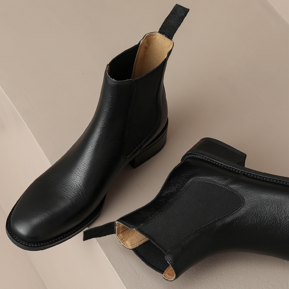 genuine Women's leather elastic slip-onn flats autumn boots rounnd toe casual female high quality short booties ebe8