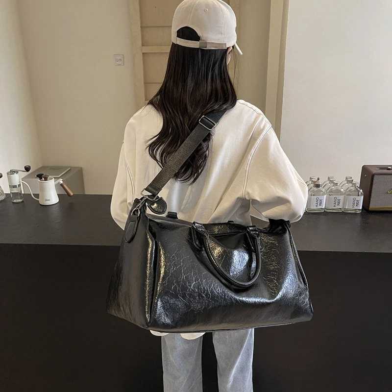 Women Travel Handbag Waterproof Pu Luggage Shoulder Bag Large Capacity Gym Fitness Sports Duffel Weekend Training Yoga Pack 240914