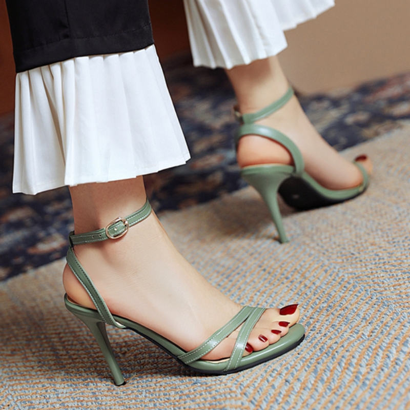 2025 NEW Sandals Women's Summer Sweet Ankle Strap High Heels Flip ps White Red Black Party Wedding Shoes Girls c8b5 hurenlakeshoes