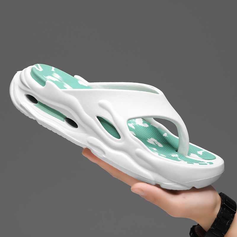 High Quality New Men's Flip Flops Outdoor Indoor Slippers Thick Soft Sole Slides Men Women Beach Sandals Non-slip Home Slippers