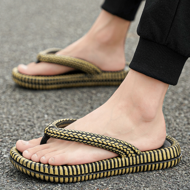 Fashion Men's Flip Flops Outdoor Indoor Slippers Thick Soft Sole Slides Men Women Beach Sandals Non-slip Home Slippers 36-45