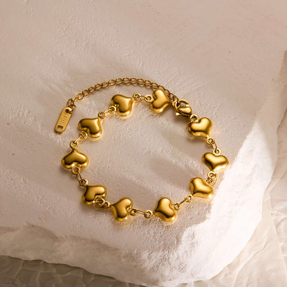 Luxury Designer 18K Gold Bracelet Women Heart shaped bracelet simple and fashionable non fading style stainless steel adjustable jewelry titanium stee