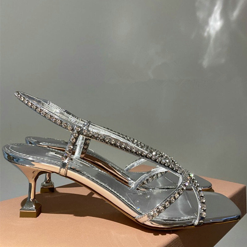 2025 new Ankle Sexy Strap Sier Sandals Women Party Summer Sgback Heels High Quality Crystal Dia Square Toe Wedding Shoe 520a