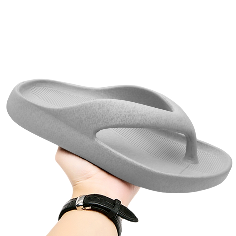 Fashion 2024 Men's Flip Flops Outdoor Indoor Slippers Soft Sole Slides Men Beach Sandals Non-slip Home Men Slippers Flip Flops