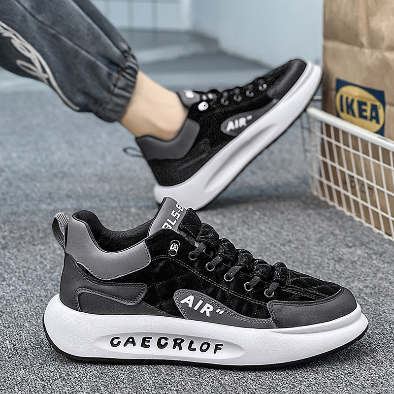 Casual Thick Soled Sneakers Breathable Autumn Men's Slip on Walking Flats Fashion Vulcanized Shoes 2024