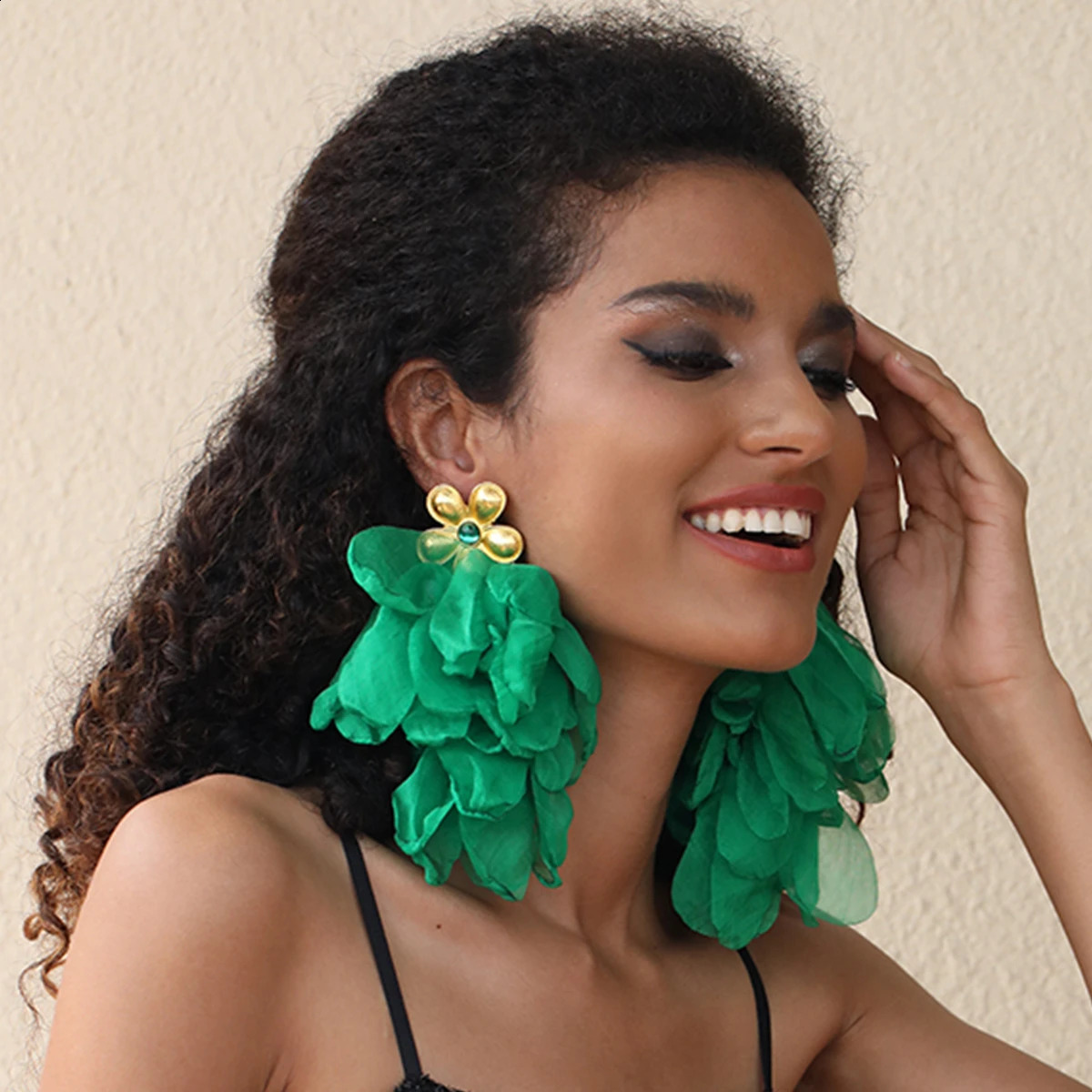 Bohemia Long Hanging Dangle Handmade Earrings For Women Elegant Petal Yarn Flower Earring Fashion Statement Jewelry Accessories 240914