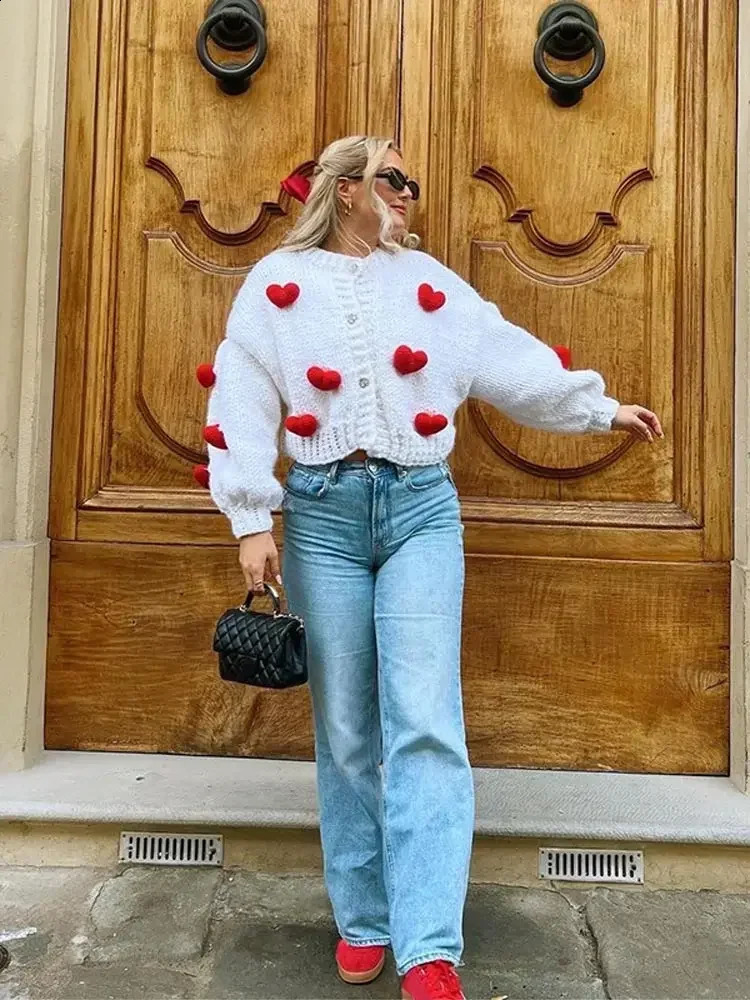 Chic 3d Heart Womens Knitted Cardigan Elegant Round Neck Singlebreasted Lantern Sleeve Loose Sweater Lady Autumn Knitwear 240904