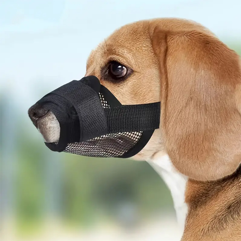 Adjustable Breathable Dog Muzzle - Prevents biting and barking, with adjustable strap for a comfortable fit