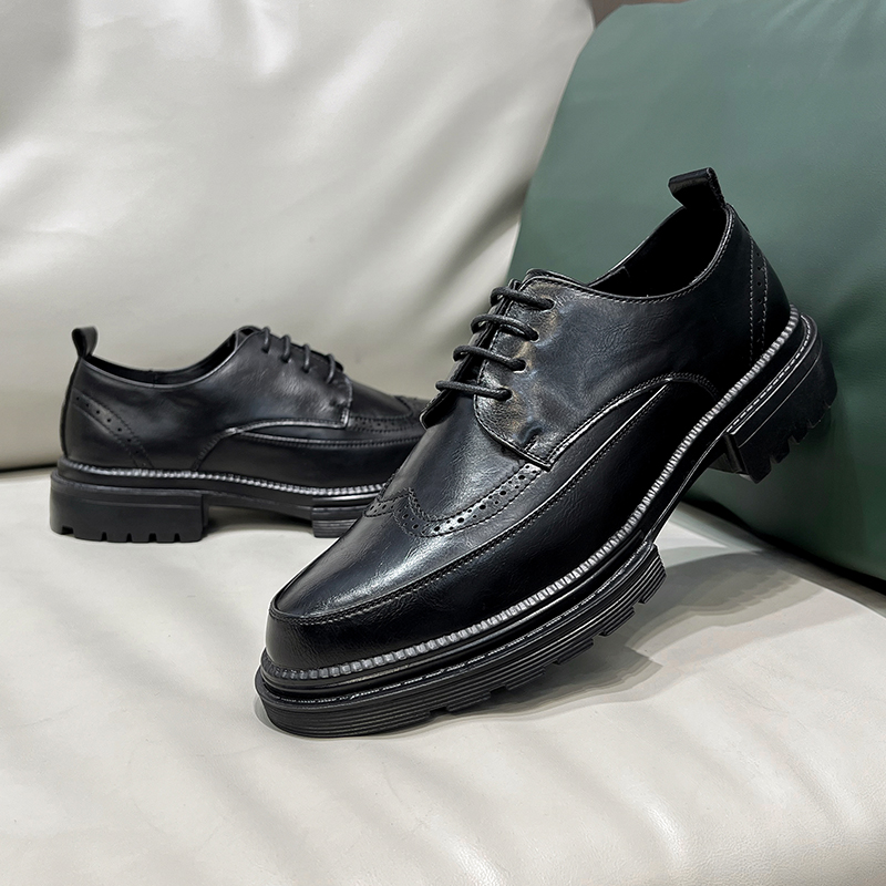 Leather Brogue Men Casual slip on Brand 2022 Mens Loafers Moccasins Breathable Black Driving Shoes men sneakers 690f s