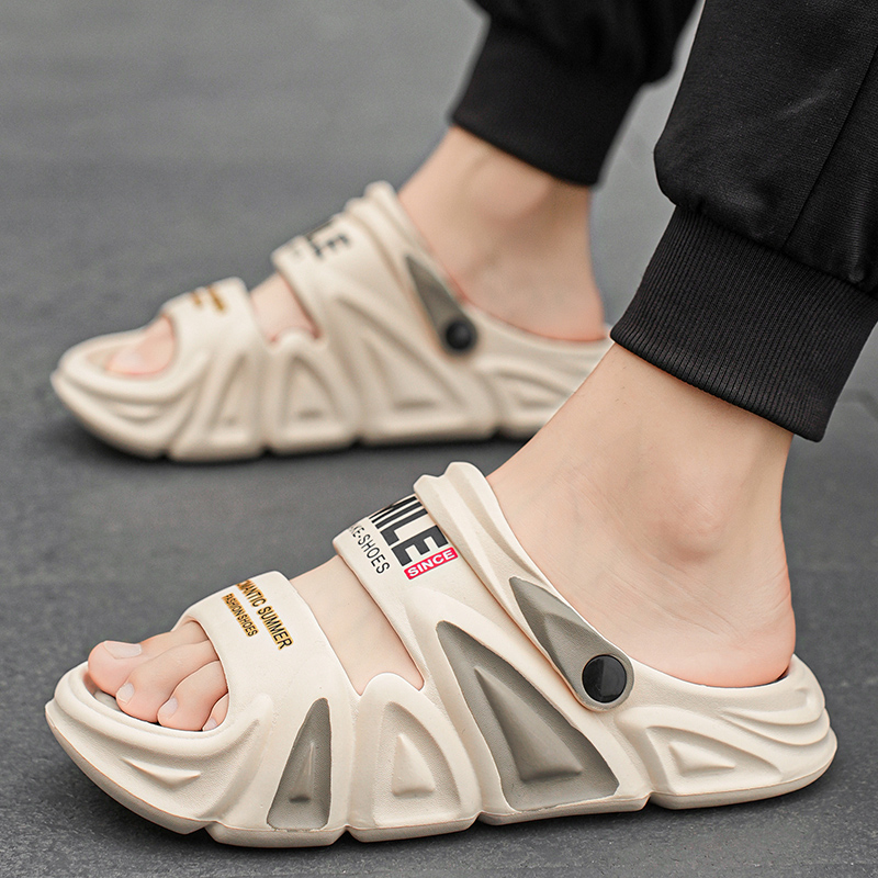 Fashion Men's Outdoor Sandals Slippers Beach Comfortable Slides Soft Clogs Men Casual Shoes Garden Shoes Men Women Beach Sandals