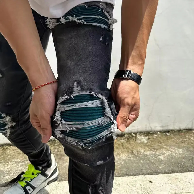 High Street Fashionable Mens Jeans Retro Stretch Slimming Ripple Black Grey Jeans Mens Green Patch er Hip Hop Pant 240913