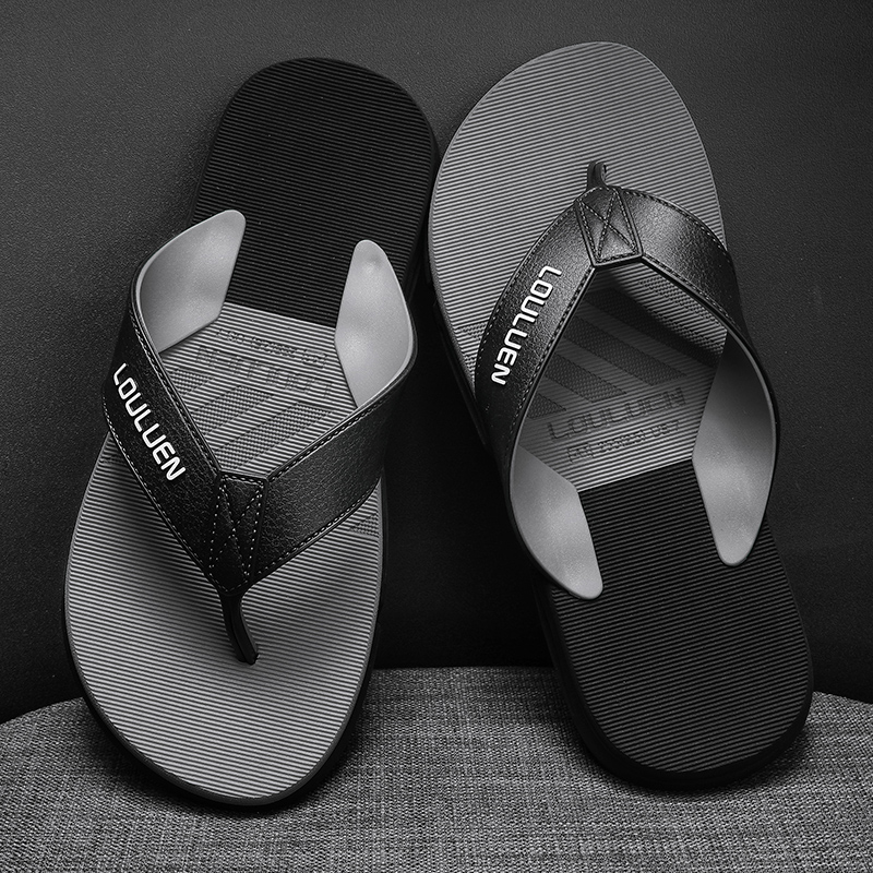 2023 New Summer Men Flip Flops Outdoor Indoor Soft Sole Slippers Beach Men Breathable Non-slip Bathroom Men's Flip Flops Sandals