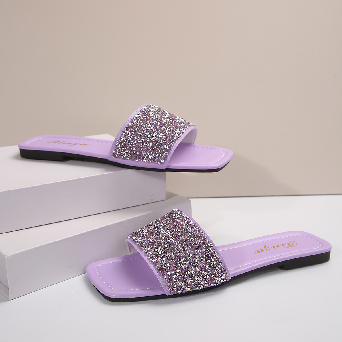 Summer Slippers Flat Shoes Women's Home Beach Floors Luxury Slides Casual Woman Summer 2024 Sandals