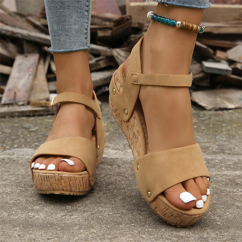 2023 Women Wedges Platform Sandals Casual Shoes Summer Designer New Mid Heels Slippers Beach Shoes Walking Flip Flops Slides