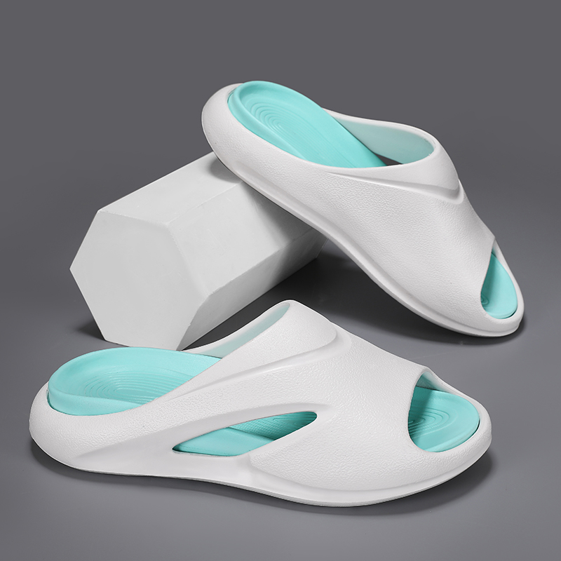 Fashion New Men Slippers Indoor Outdoor Sandals Beach Design Thick Soft Bottom Slides Men Casual Shoes Flip-flops Home Slippers