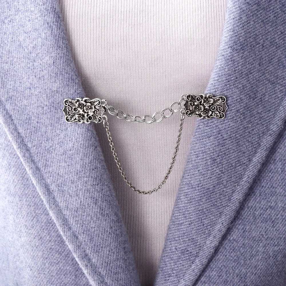 Women Carved Flower Cardigan Sweater Blouse Shawl Clips Shirt Collar Shawl Brooch Retro Duck Clip Clasps Charm Accessories GiftX240914