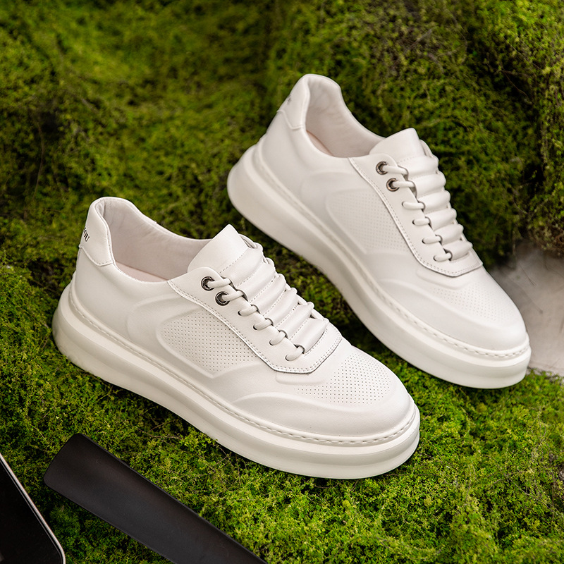 Designer 2024 for Men New Leather Casual White Breathable Flat Skateboard Shoes Street Cool Lace-up Sneaker 2789