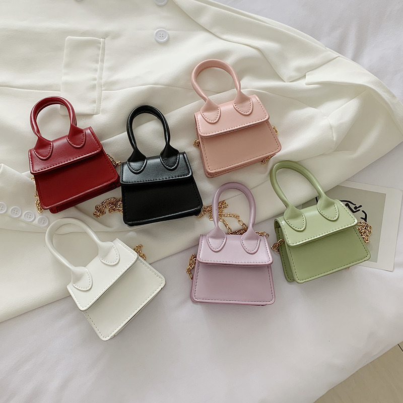 Mini women in 2024, new fashionable handbag for French niche bags, one shoulder crossbody small square bag