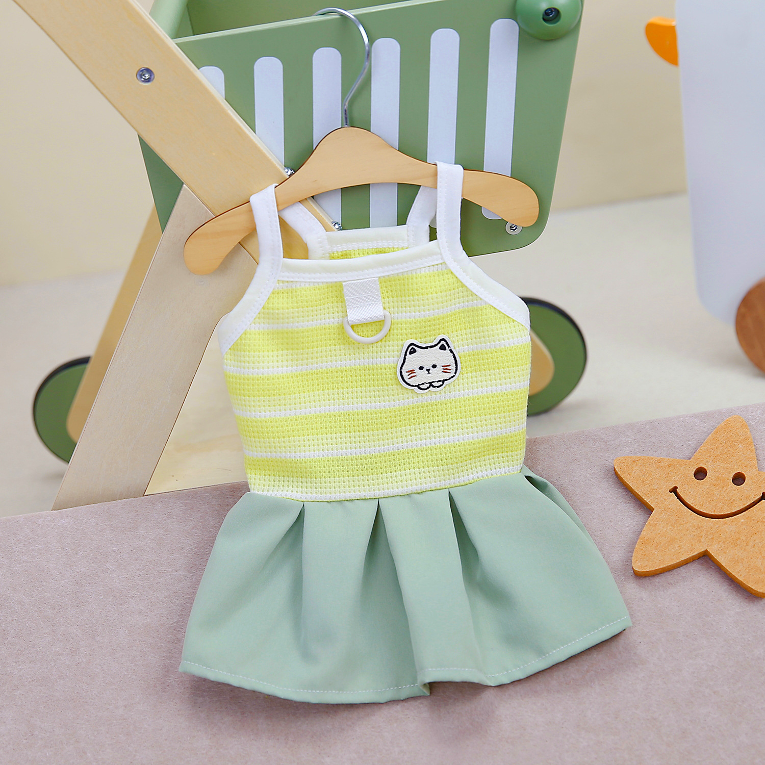 2025 Pet Costume Summer Fashion Striped Print Dog Dress New Color Contrast Stitching Cute Sweet Pet Clothes Cat Suspenders Dress