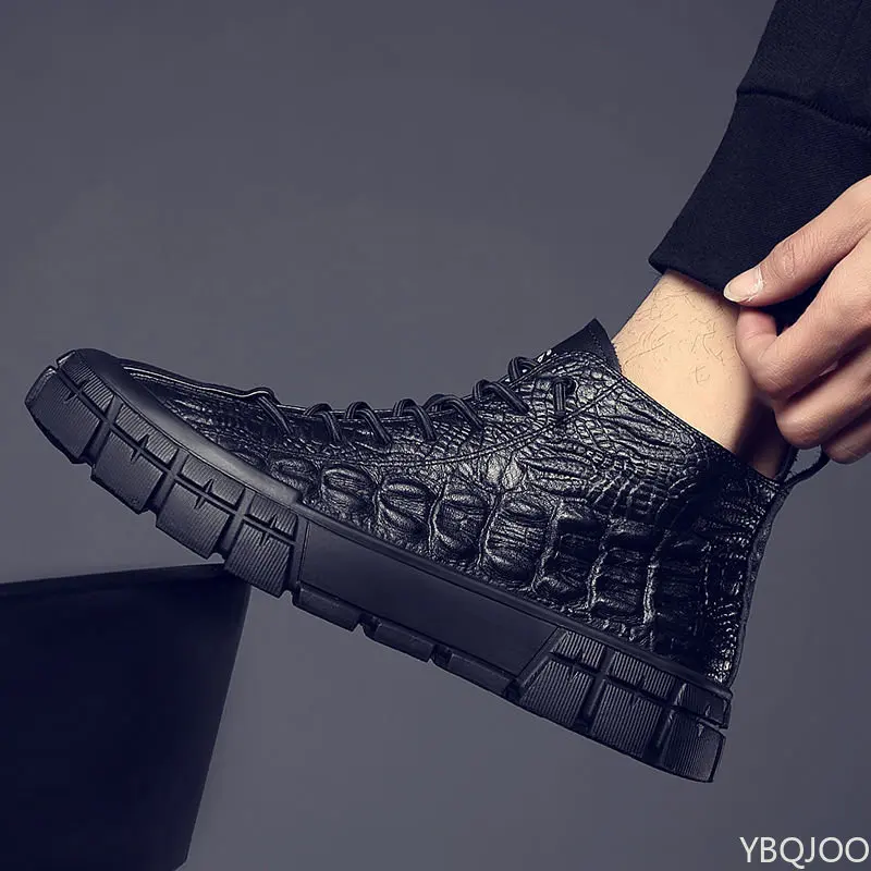 Winter New Men's High-Top Simple Temperament Leisure Leather Shoes for Man Mid-Top Boots Light Weight British Wild Trendy Shoes