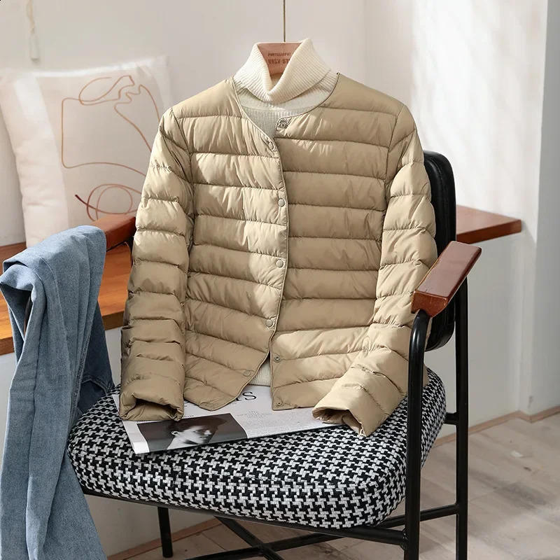 Plus Size Autumn Winter Warm Women White Duck Down Slim Jackets Female Fashion Ultra Lightweight Packable Puffer Coats 240913