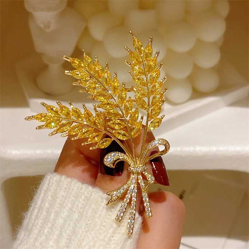 Trendy Rhinestone Wheat Brooches For Women Suit Sweater Lapel Pins Luxury Banquet Jewelry Accessories Office Party GiftsX240914