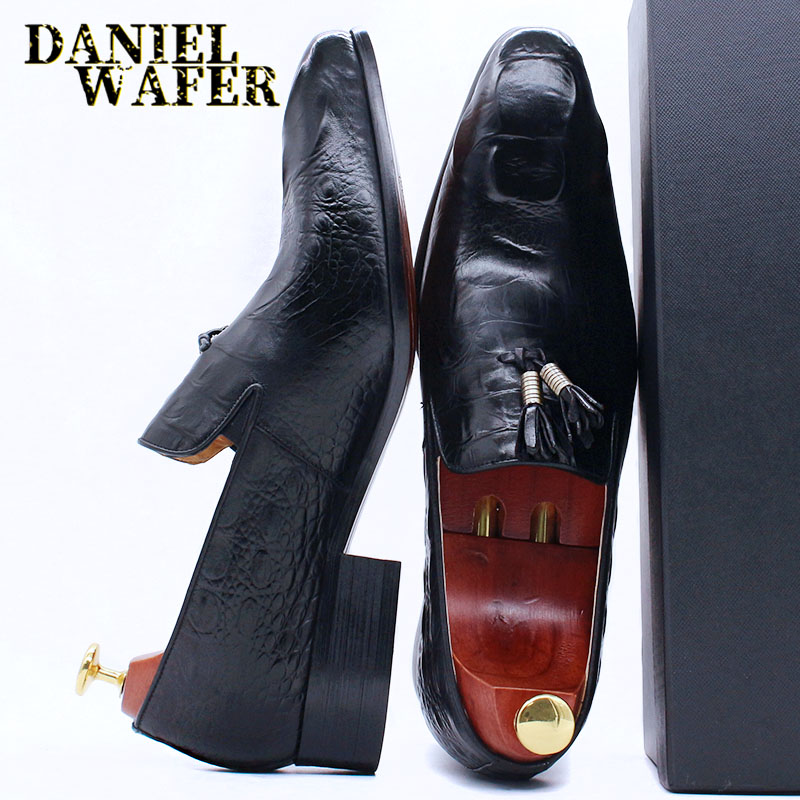 Luxury Men's Leather Shoes Crocodile Prints Tassels Loafers Brown Black Casual Man Shoes Office Wedding Dress Summer Men Shoes