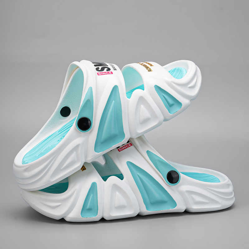 Fashion Men's Outdoor Sandals Slippers Beach Comfortable Slides Soft Clogs Men Casual Shoes Garden Shoes Men Women Beach Sandals