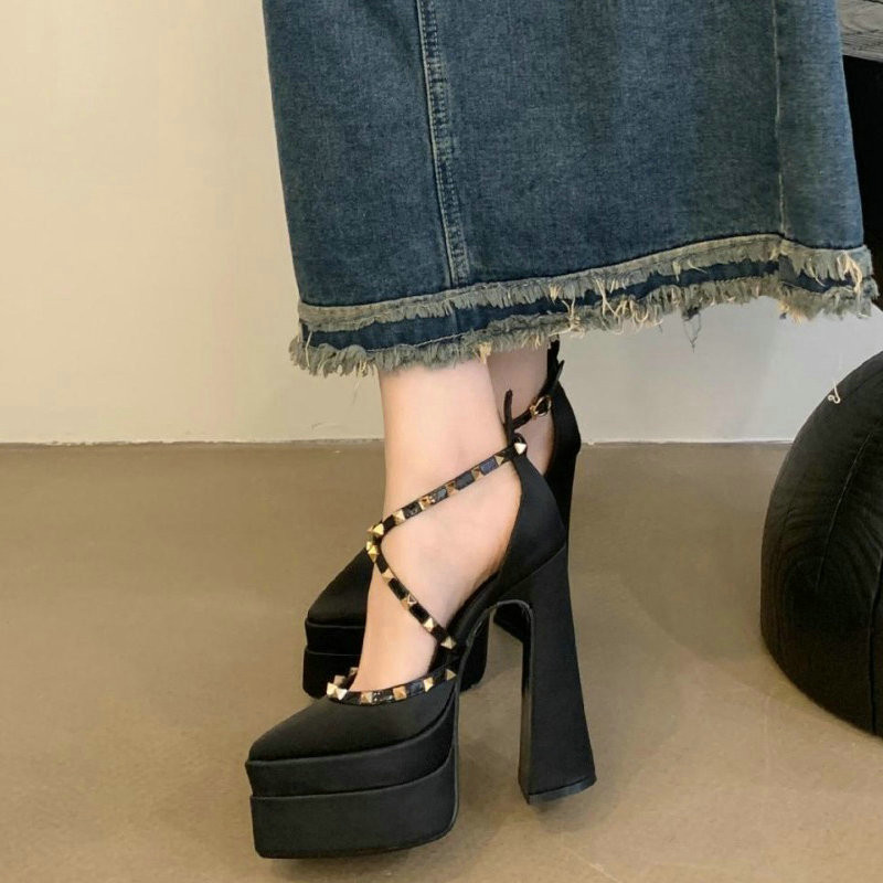 Summer 2024 New Fashion Rivet Pumps Thick Heel Pointed Satin High Heels Women's Single Shoes 58a9 s