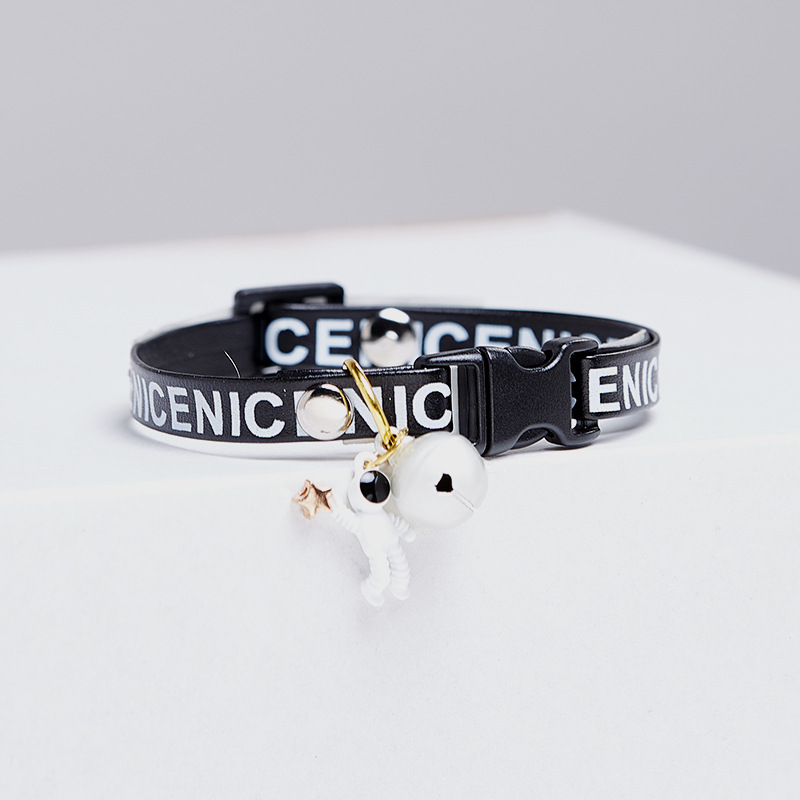 Adjustable Cat Collar, Pu Pet Collar with Bell and Spaceman Pendant Decoration To Prevent Getting Lost for Kittens and Puppies