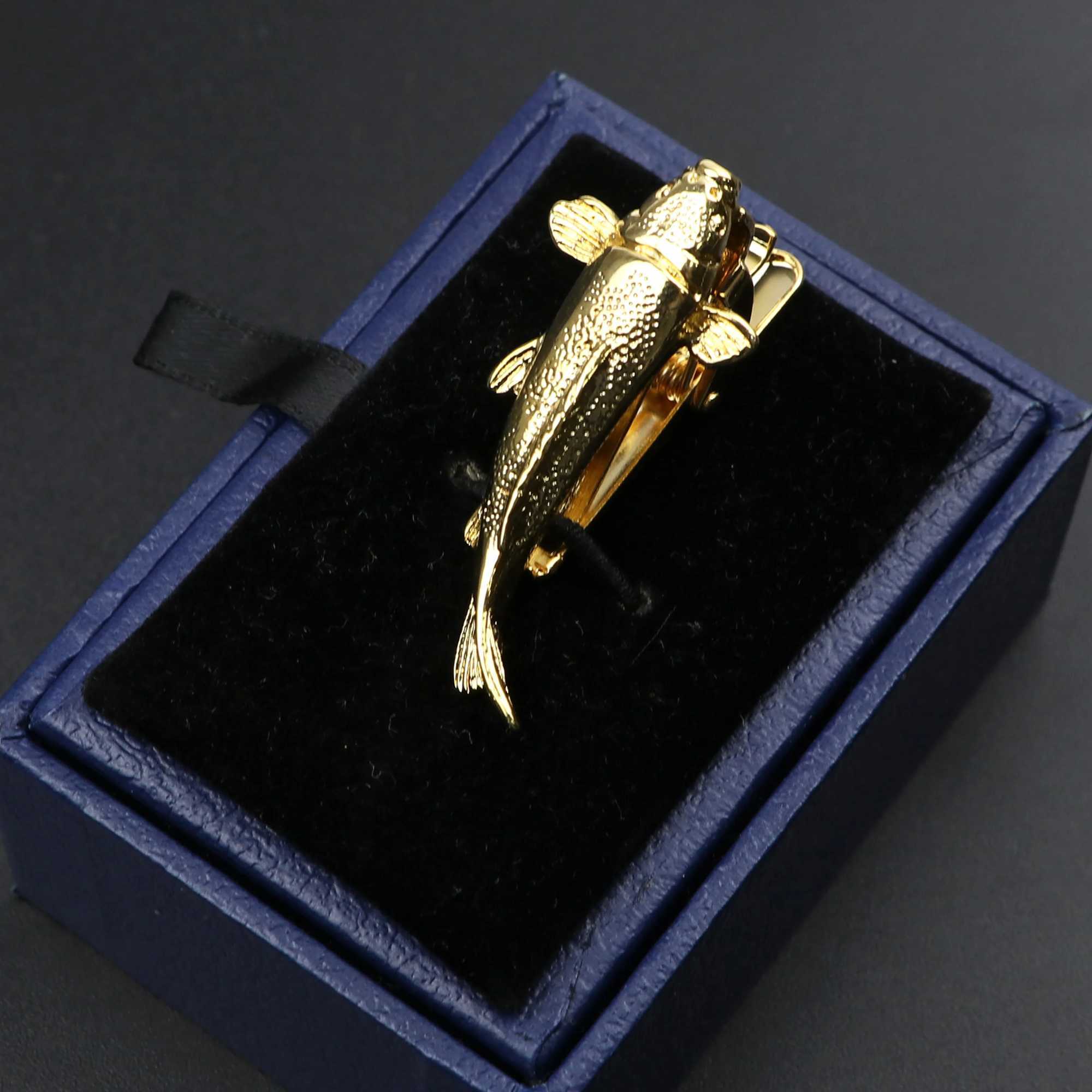 New Tie Clips Senior Men Jewelry Classic Mens Metal Necktie Saw Simple Pen Wing Shark Scissors Airplane Ties Pin Gifts For ManX240914
