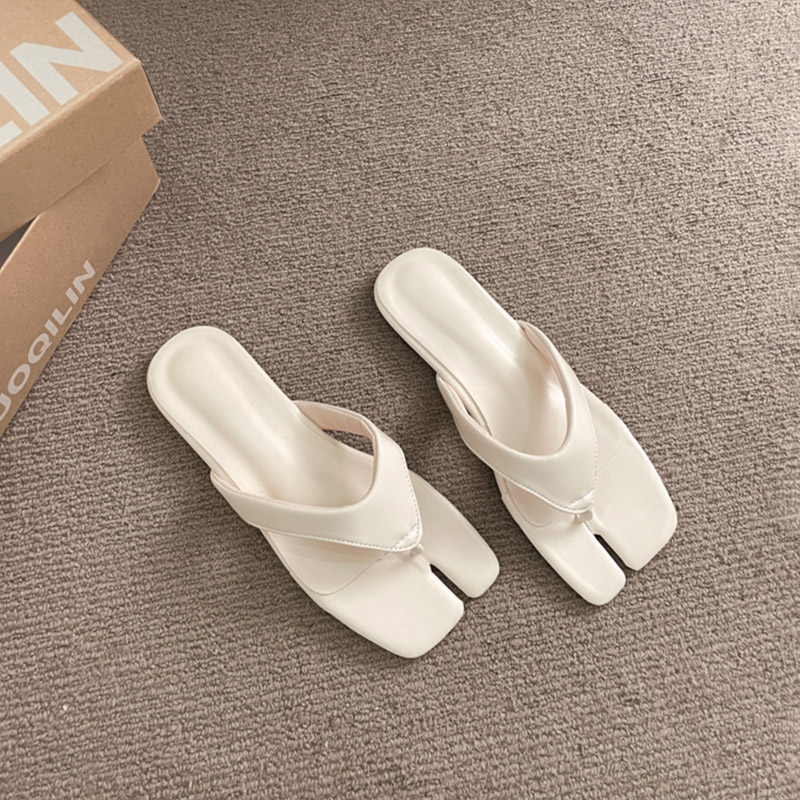 2024 Woman New Slippers For Swimming Pool Rubber Flip ps Pantofle Summer Flat Hawaiian New Slides Beach Shoes Slipper 266a