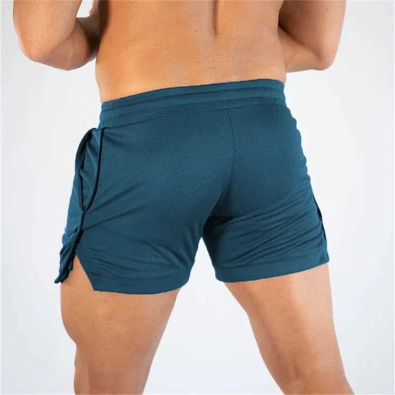 2024 NEW Fitness sports Shorts Man Summer Gyms Workout Male Breathable Mesh shorts Quick Dry Beach Short Pants men Sportswear Y240914