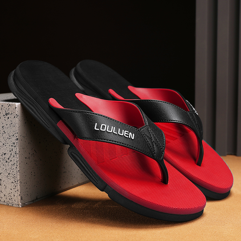 2023 New Summer Men Flip Flops Outdoor Indoor Soft Sole Slippers Beach Men Breathable Non-slip Bathroom Men's Flip Flops Sandals