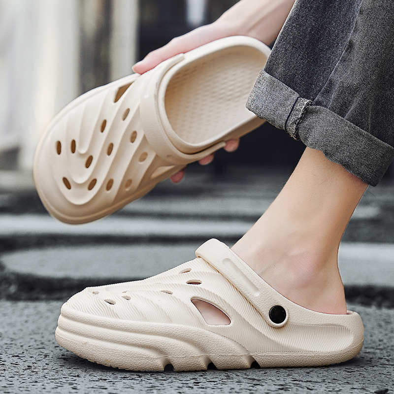 Men Sandals Slippers Outdoor Beach Comfortable Soft Sole Clogs Fashion Men Casual Shoes Garden Shoes Men Outdoor Sandals Slipper