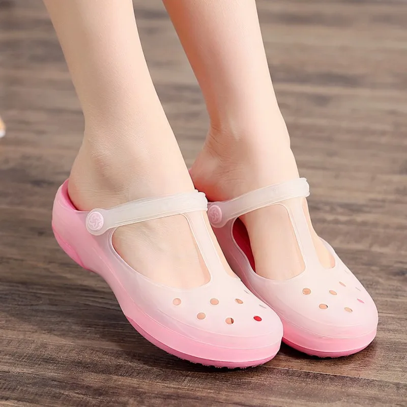 Minmclas Women Sandals Garden Clogs Waterproof Shoes Classic Nursing EVA Slippers Hospital Women Work Medical Nurse Girls