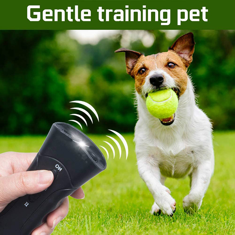 Outdoor Ultrasonic Dog Repeller Stops Aggressive Animal Attacks With LED Flashlight Pet Dog Anti Barking Training Device